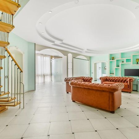 Deribasivska Cozy 4-Room Apartment 오데사 외부 사진
