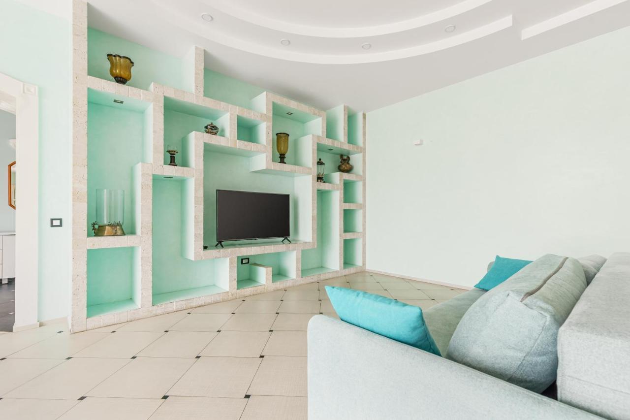 Deribasivska Cozy 4-Room Apartment 오데사 외부 사진